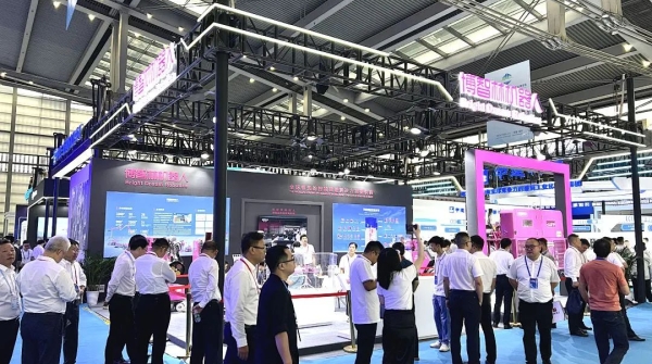 同期高端活动，深化行业互动