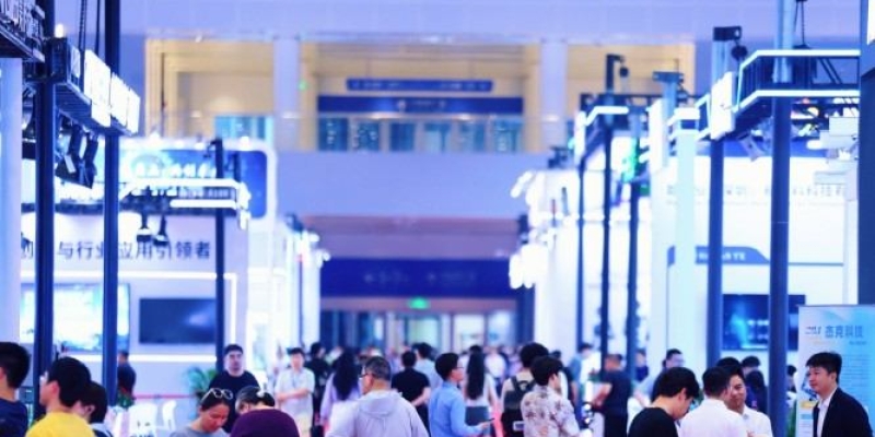 情感交互机器人企业速收藏 2027杭州人形机器人展会快速占展位攻略